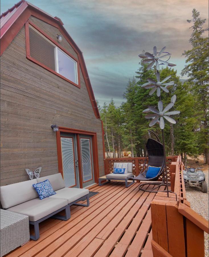 Charming Blue Farmhouse Cabin Duck Creek Village Экстерьер фото
